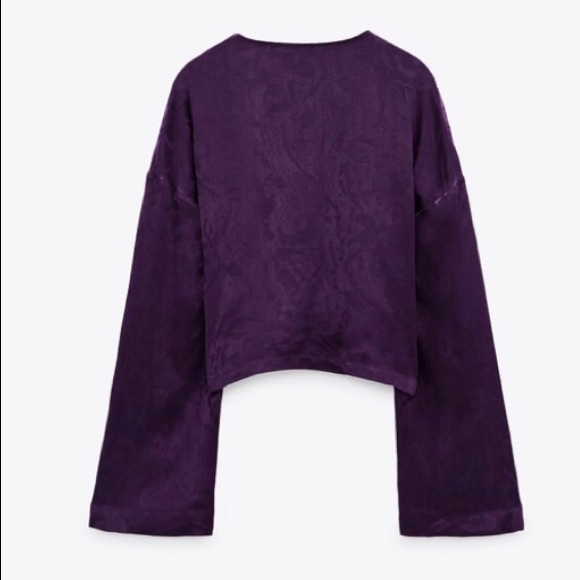 Jacquard Cropped Blouse - Picture 3 of 6